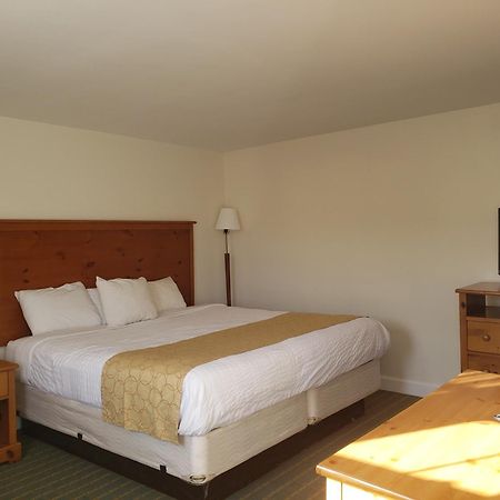 Town & Country Inn Сіконк Екстер'єр фото