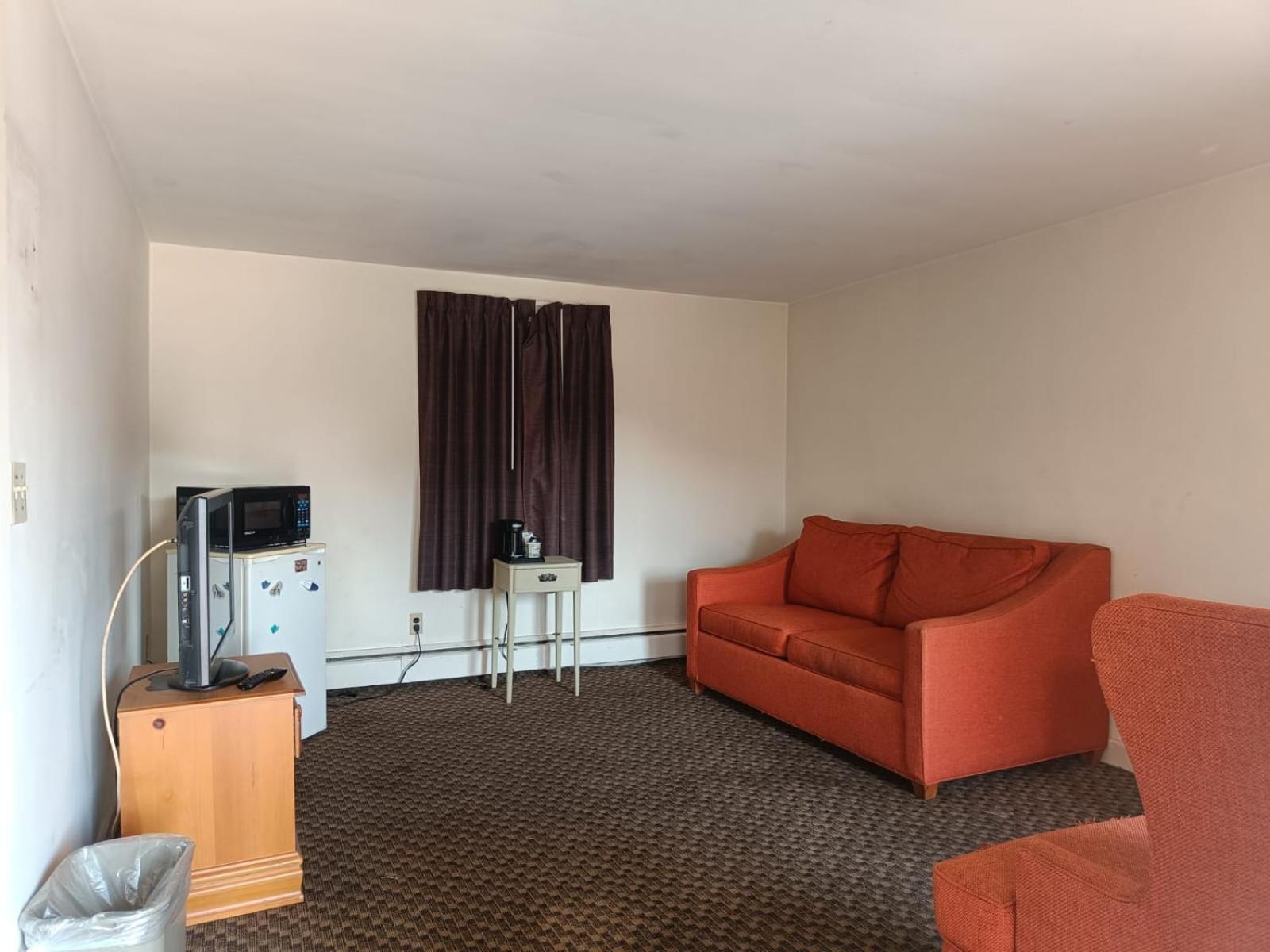 Town & Country Inn Сіконк Екстер'єр фото